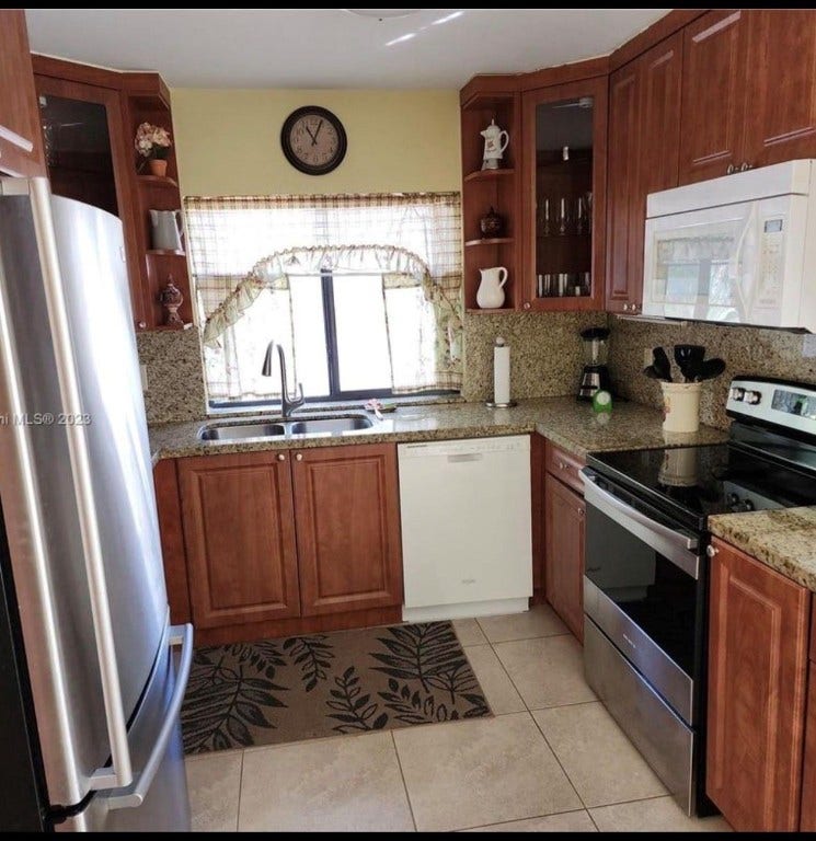 2925 Azalea Drive, Hollywood, FL 33026