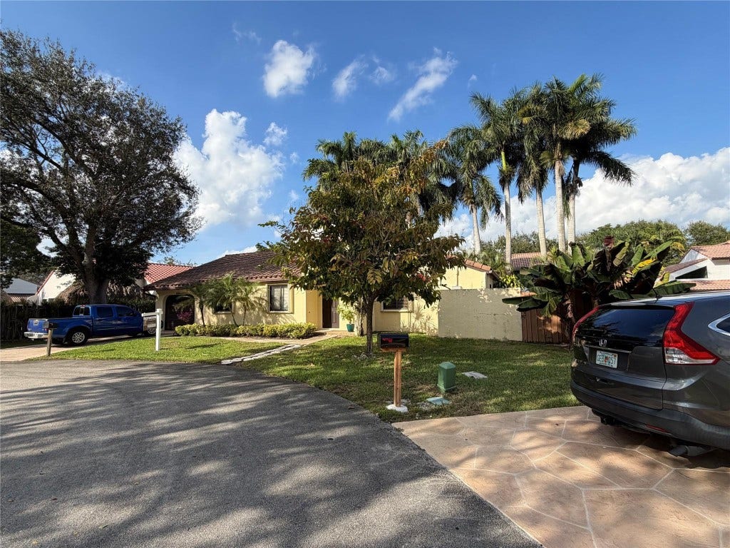 2925 Azalea Drive, Hollywood, FL 33026