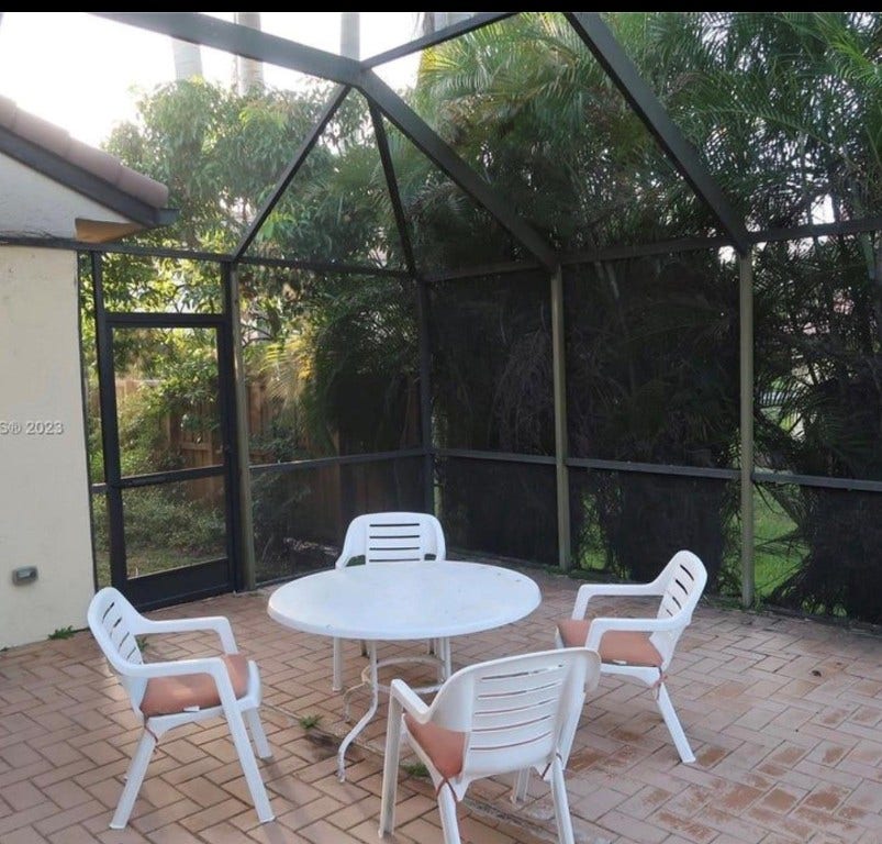 2925 Azalea Drive, Hollywood, FL 33026