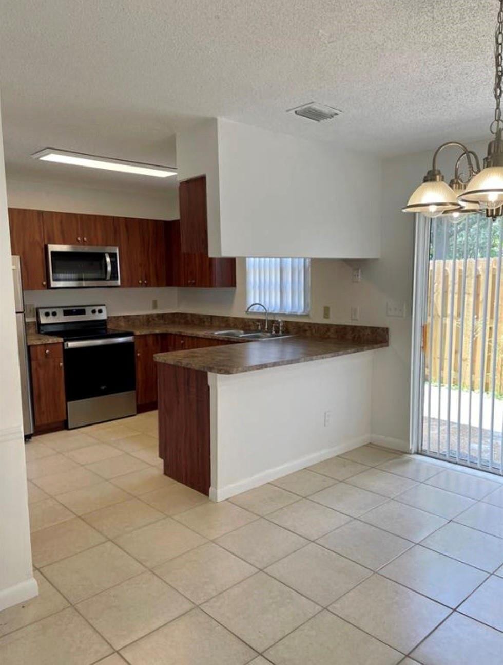 2888 Edgehill Lane, #2888, Cooper City, Cooper City, FL 33026 2888 Edgehill Lane, #2888, Cooper City, Cooper City, FL 33026