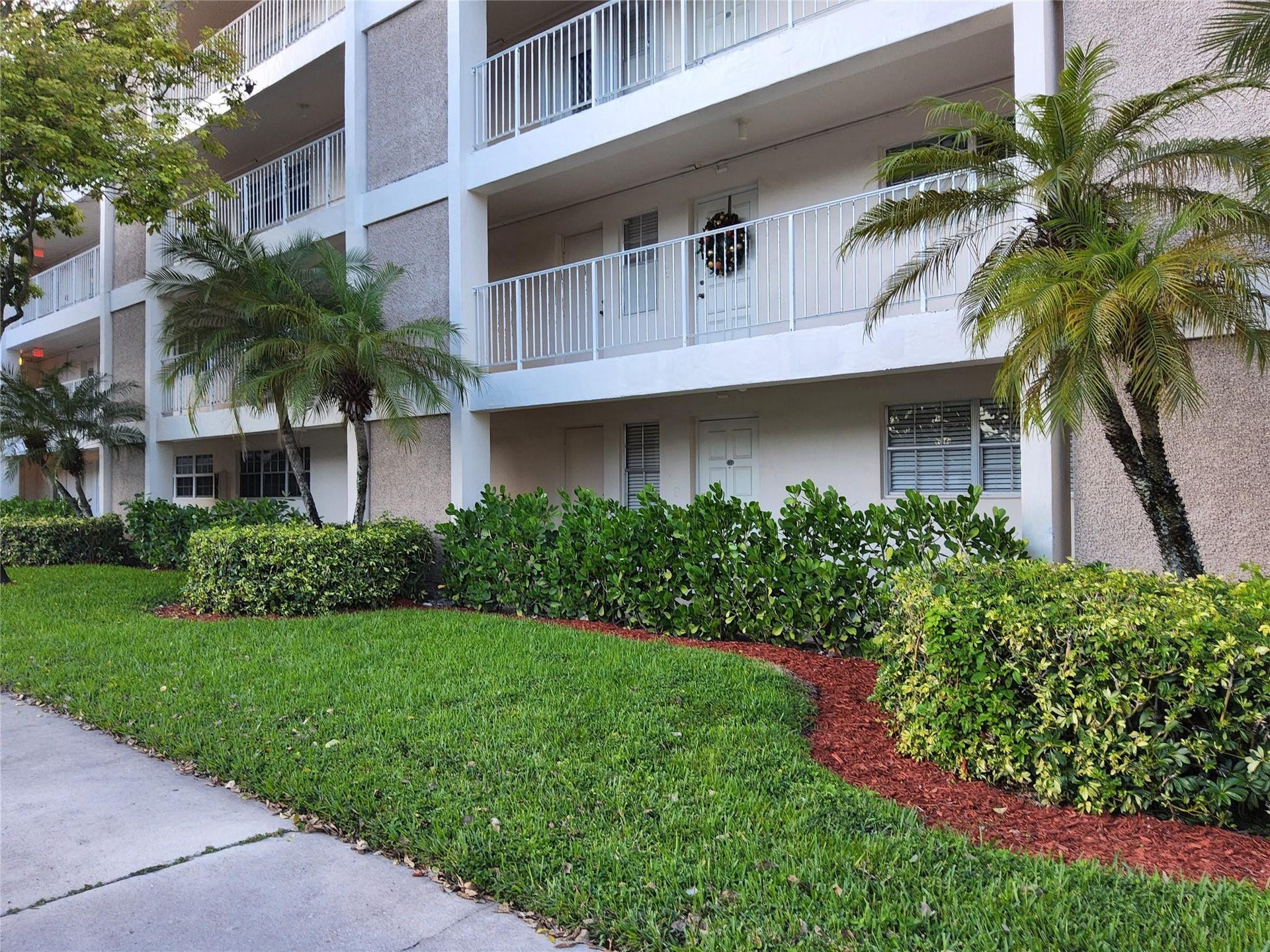 3151 S Palm Aire Drive, #107, Pompano Beach, FL 33069 Photo 3