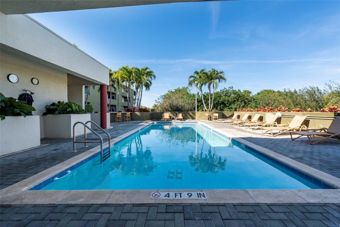 2301 Wilton Drive, #R409, Wilton Manors, FL 33305