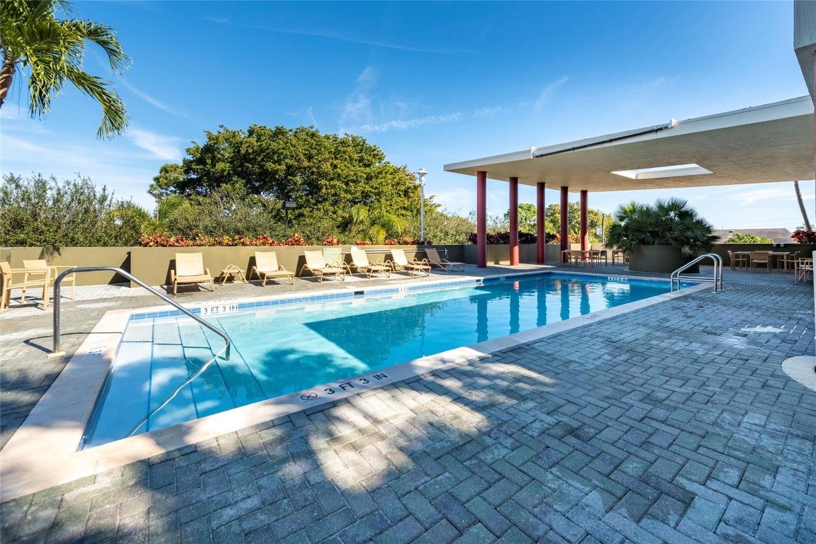2301 Wilton Drive, #R409, Wilton Manors, FL 33305
