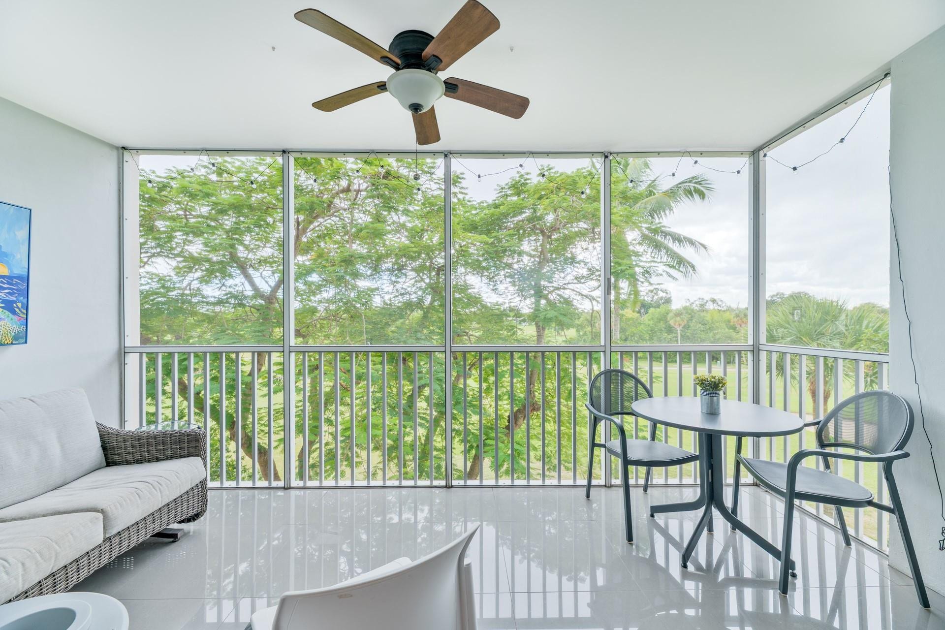 2950 N Palm Aire Drive, #401, Pompano Beach, FL 33069 Photo 12