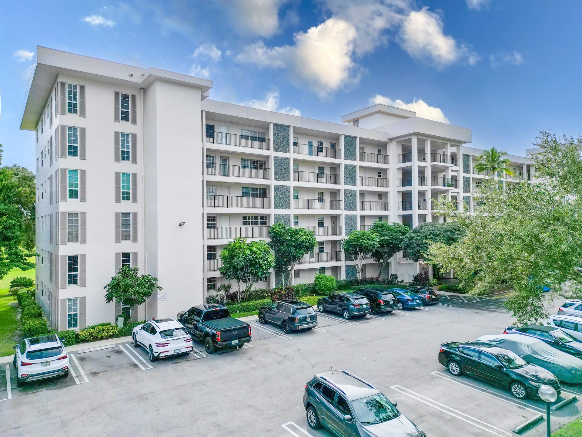2950 N Palm Aire Drive, #401, Pompano Beach, FL 33069 Photo 28