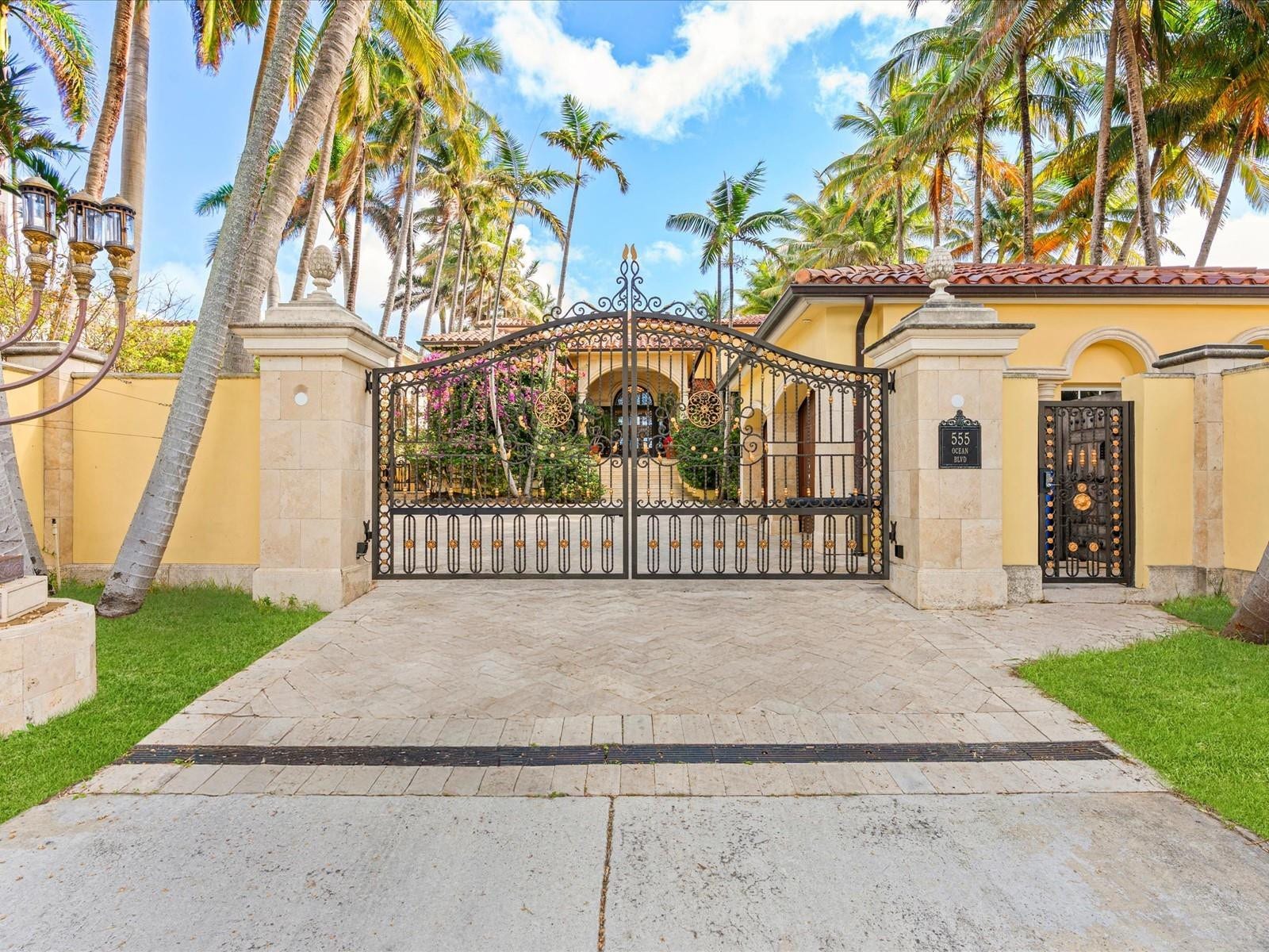 555 Ocean Boulevard, Golden Beach, FL 33160 Photo 23