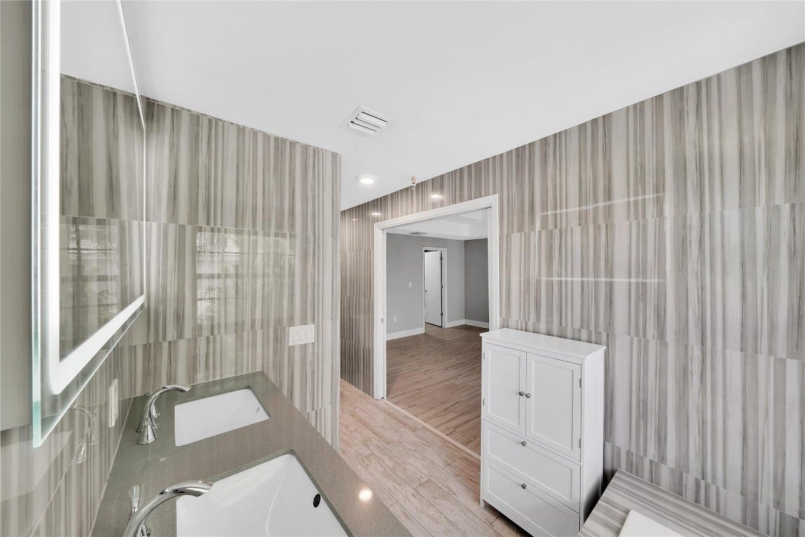 2725 NE 8 Avenue, #113, Wilton Manors, FL 33334 2725 NE 8 Avenue, #113, Wilton Manors, FL 33334