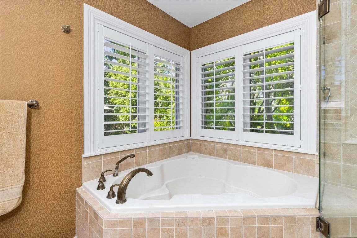 359 Poinciana Drive, Fort Lauderdale, FL 33301