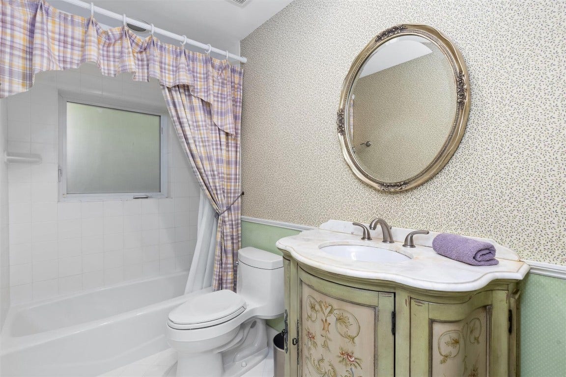 359 Poinciana Drive, Fort Lauderdale, FL 33301