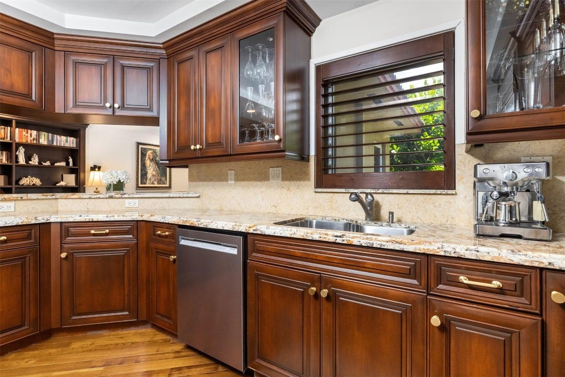 359 Poinciana Drive, Fort Lauderdale, FL 33301