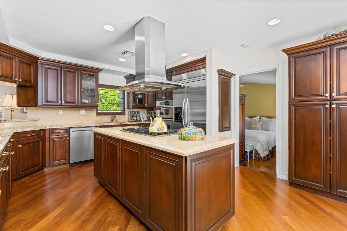 359 Poinciana Drive, Fort Lauderdale, FL 33301