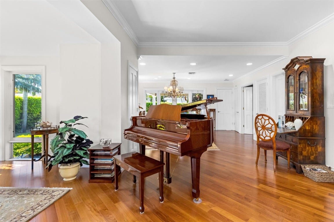 359 Poinciana Drive, Fort Lauderdale, FL 33301