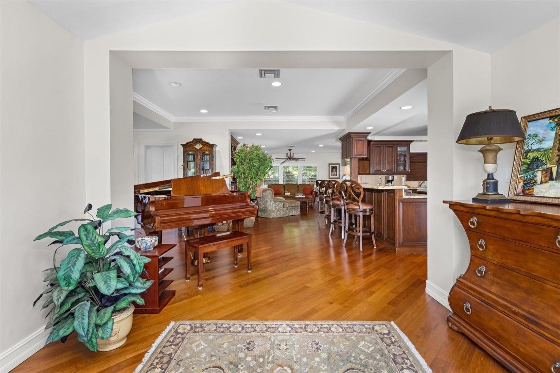 359 Poinciana Drive, Fort Lauderdale, FL 33301