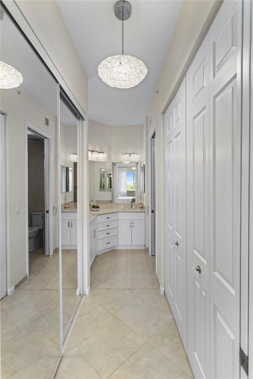 3500 Oaks Clubhouse Drive, #505, Pompano Beach, FL 33069