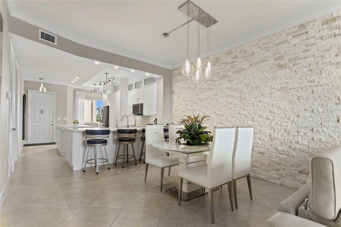 3500 Oaks Clubhouse Drive, #505, Pompano Beach, FL 33069