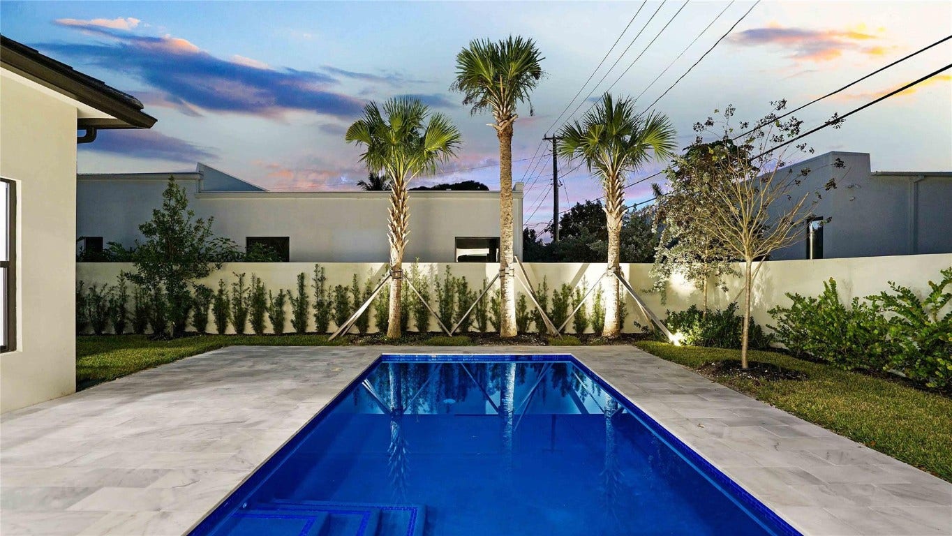 317 NE 21 Street, Wilton Manors, FL 33305