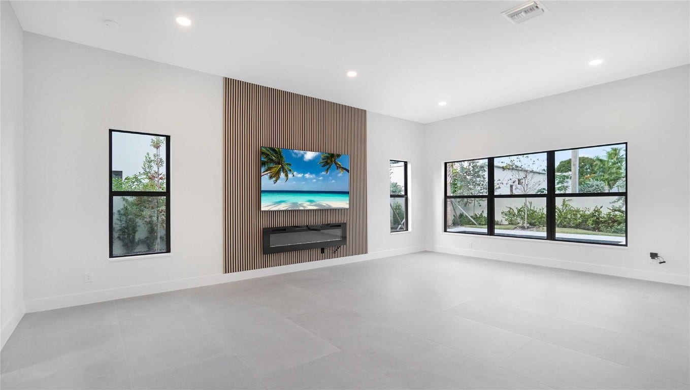317 NE 21 Street, Wilton Manors, FL 33305