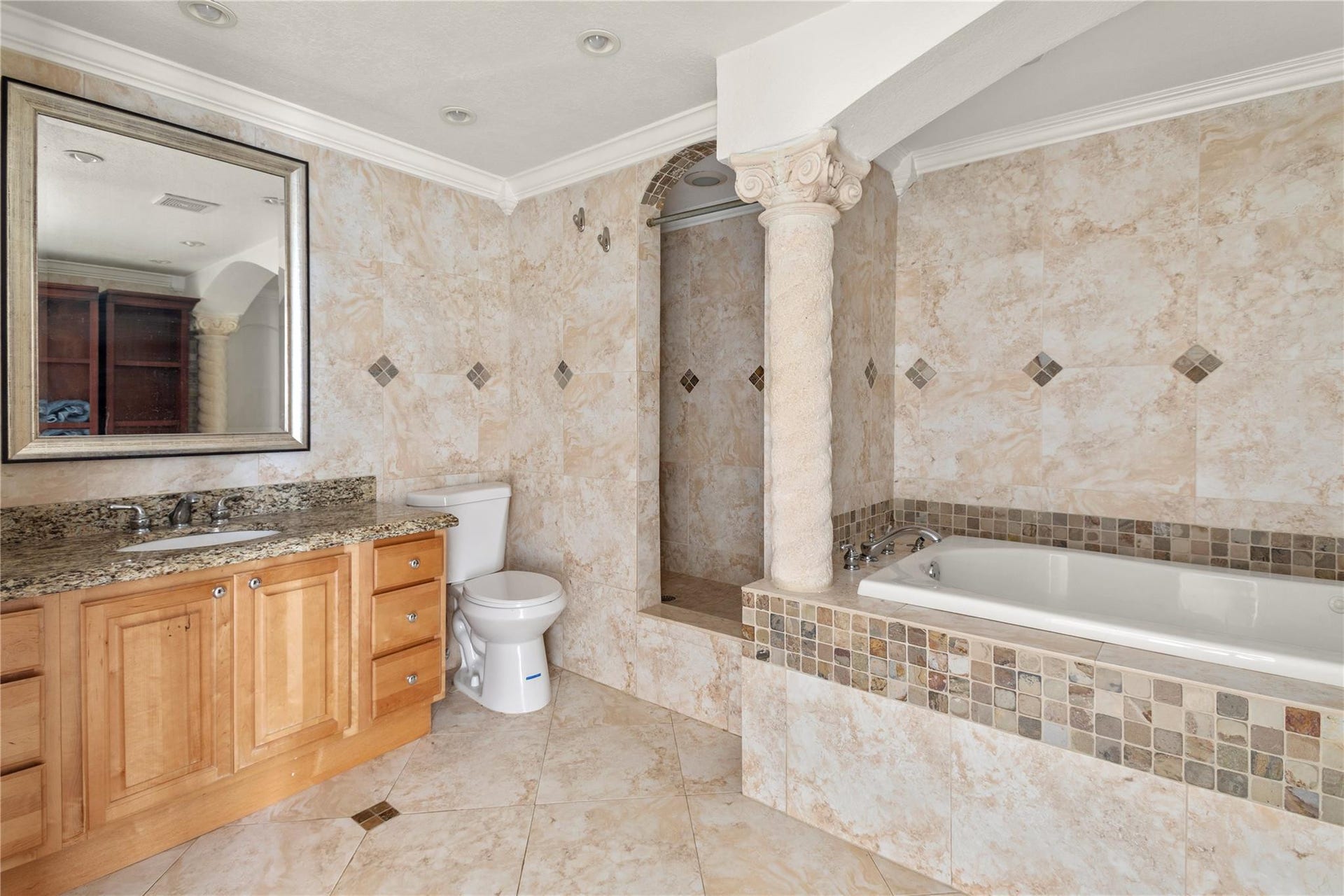 3900 Oaks Clubhouse Drive, #507, Pompano Beach, FL 33069 Photo 13