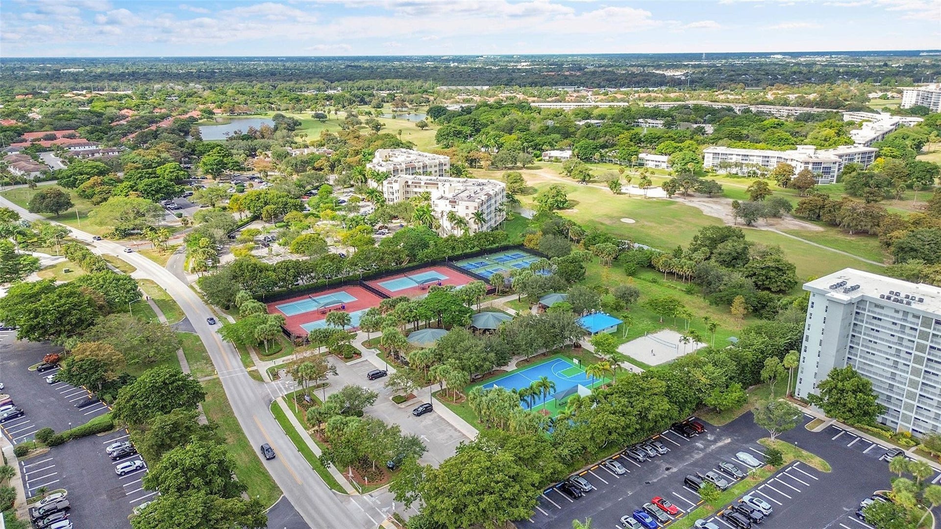 3900 Oaks Clubhouse Drive, #507, Pompano Beach, FL 33069 Photo 28