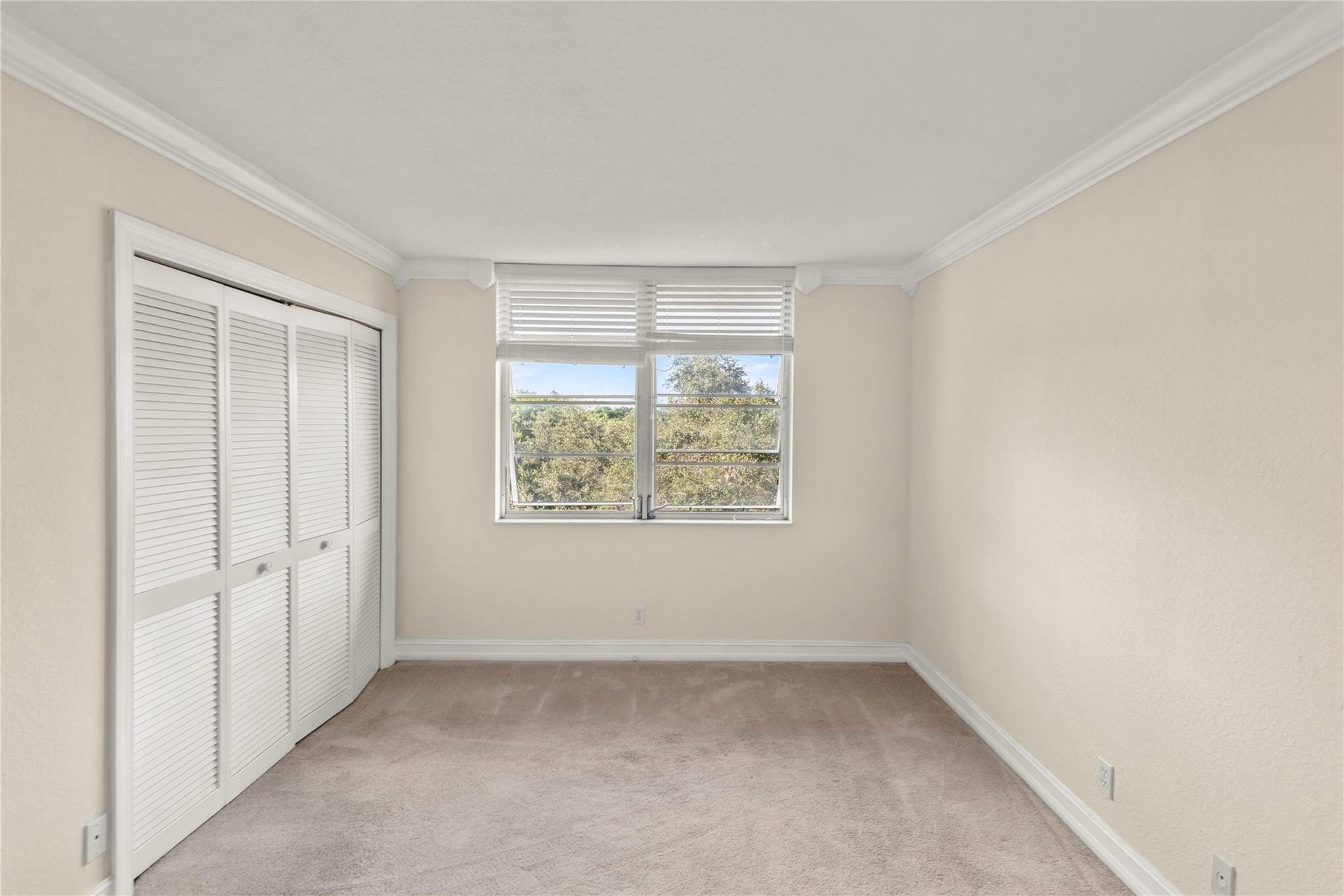 3900 Oaks Clubhouse Drive, #507, Pompano Beach, FL 33069 Photo 12