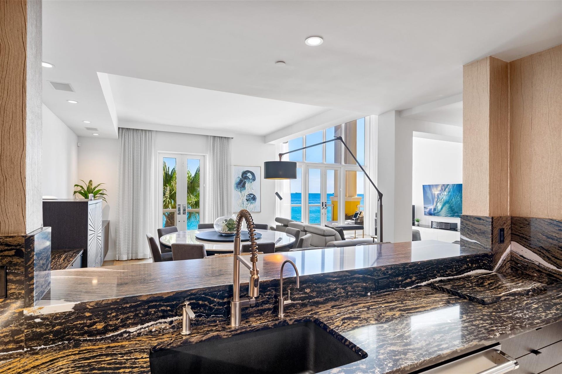 2150 N Ocean Boulevard, #IV, Fort Lauderdale, FL 33305