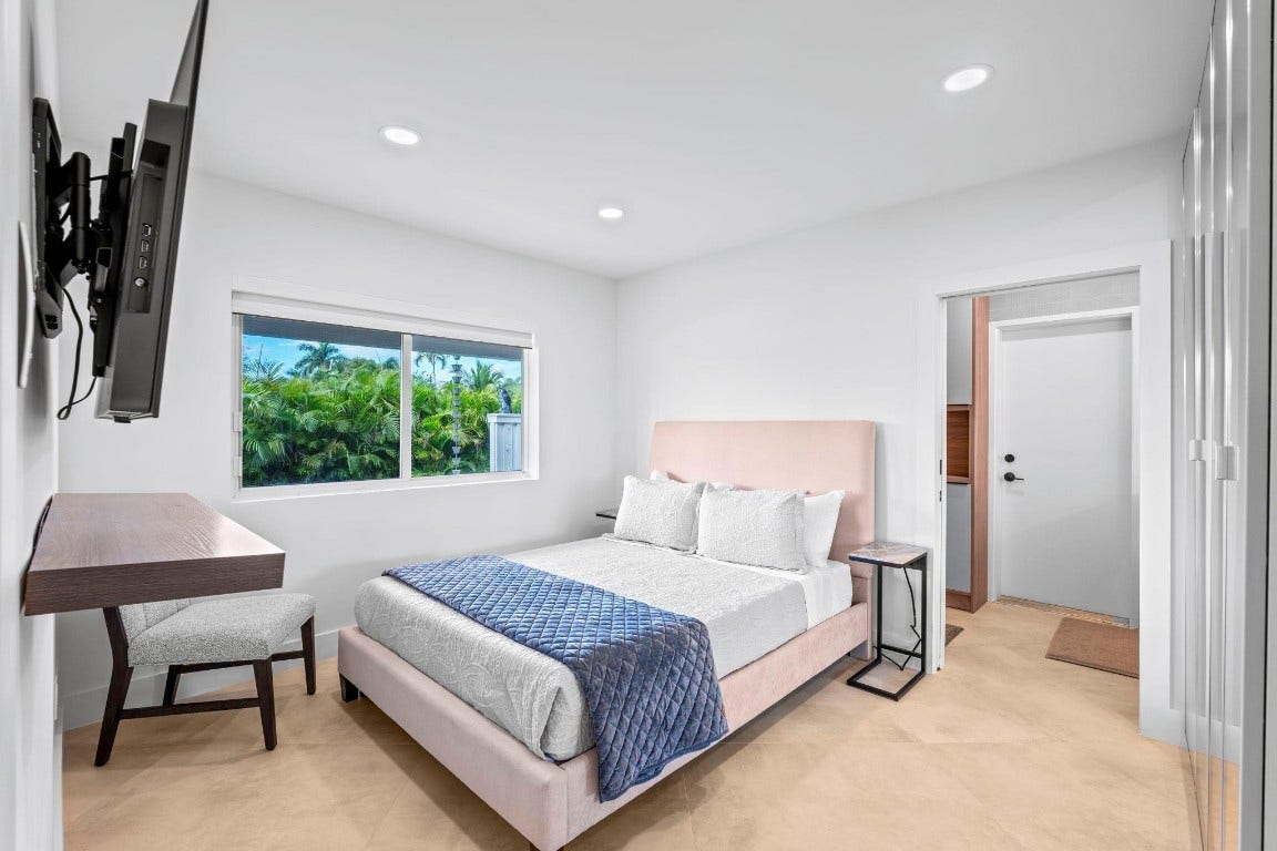 1725 NE 23rd Avenue, Fort Lauderdale, Fort Lauderdale, FL 33305