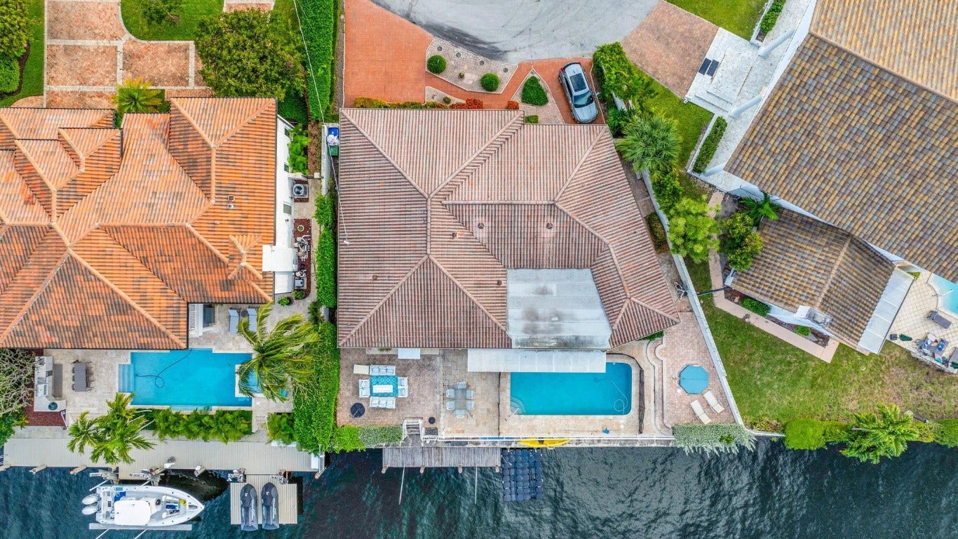 3305 NE 37th Street, Fort Lauderdale, FL 33308 3305 NE 37th Street, Fort Lauderdale, FL 33308