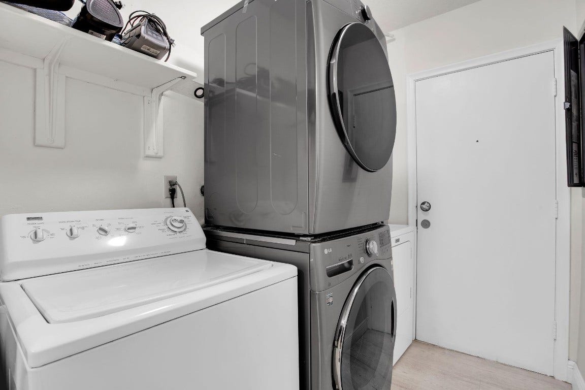 3305 NE 37th Street, Fort Lauderdale, FL 33308 3305 NE 37th Street, Fort Lauderdale, FL 33308