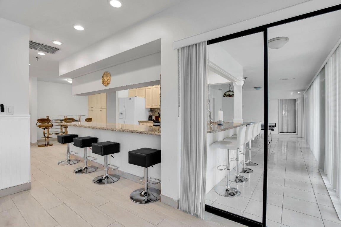 3305 NE 37th Street, Fort Lauderdale, FL 33308 3305 NE 37th Street, Fort Lauderdale, FL 33308