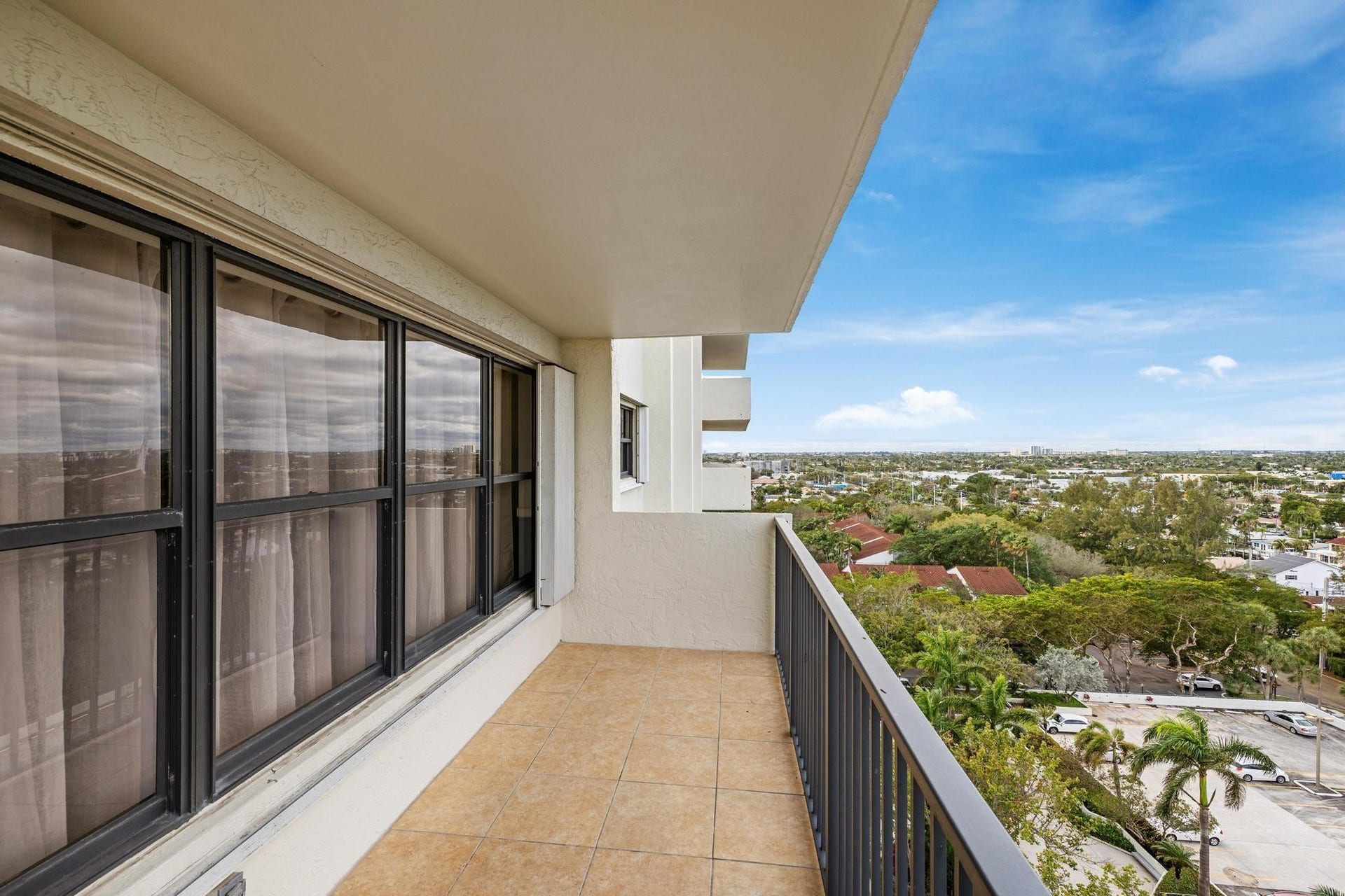3200 Port Royale Drive, #1208, Fort Lauderdale, FL 33308 TERRACE