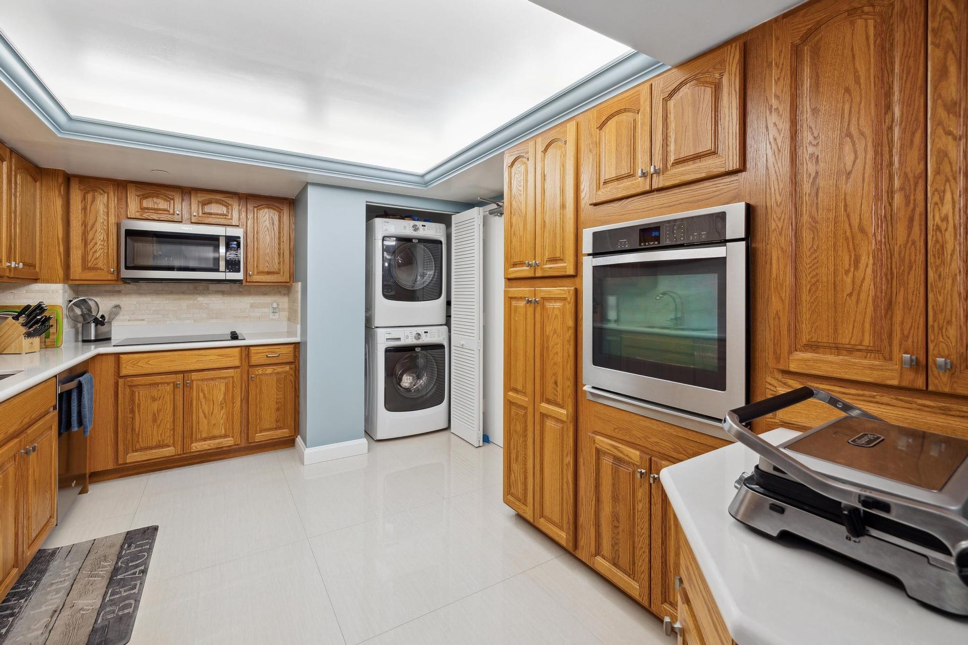 3200 Port Royale Drive, #1208, Fort Lauderdale, FL 33308 KITCHEN