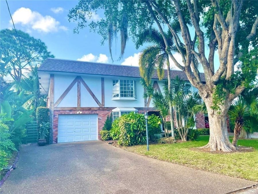 Property photo for 619 Kensington Place, Wilton Manors, FL
