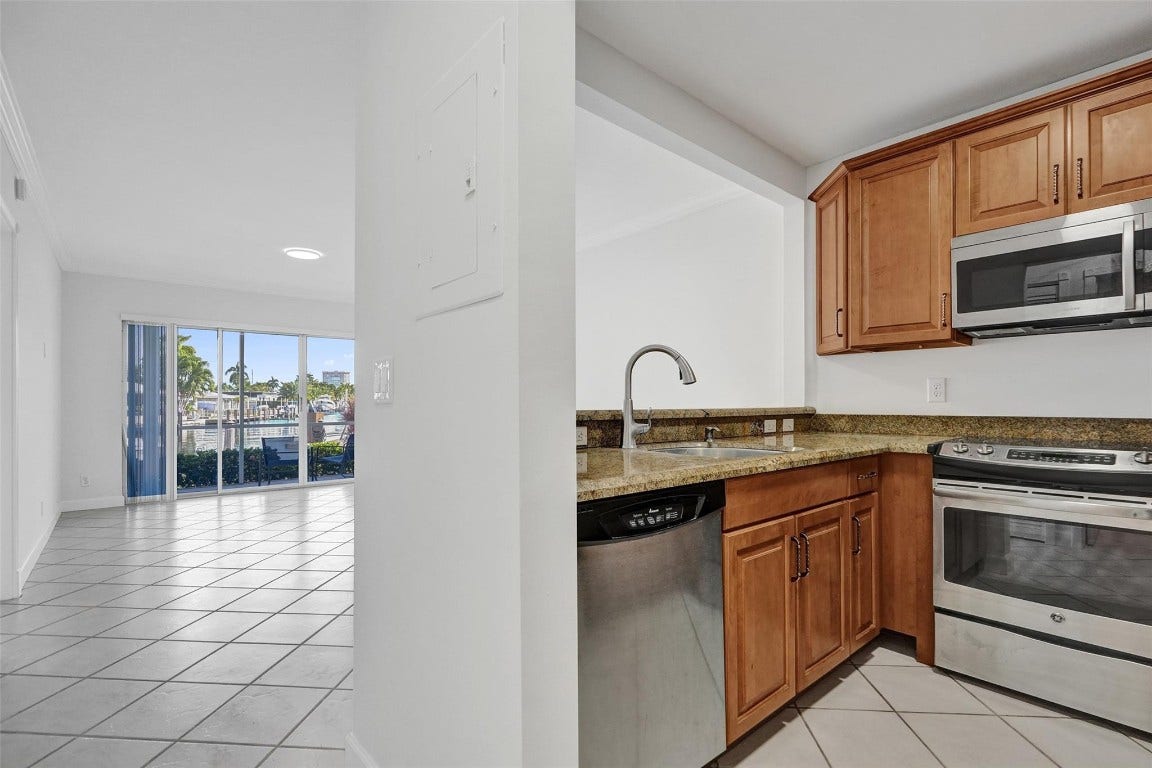 2201 SE 9th Street, #106, Pompano Beach, FL 33062 2201 SE 9th Street, #106, Pompano Beach, FL 33062