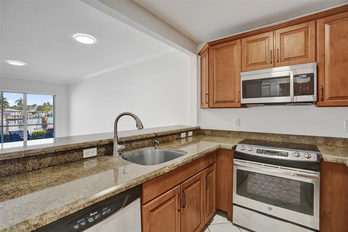 2201 SE 9th Street, #106, Pompano Beach, FL 33062 2201 SE 9th Street, #106, Pompano Beach, FL 33062