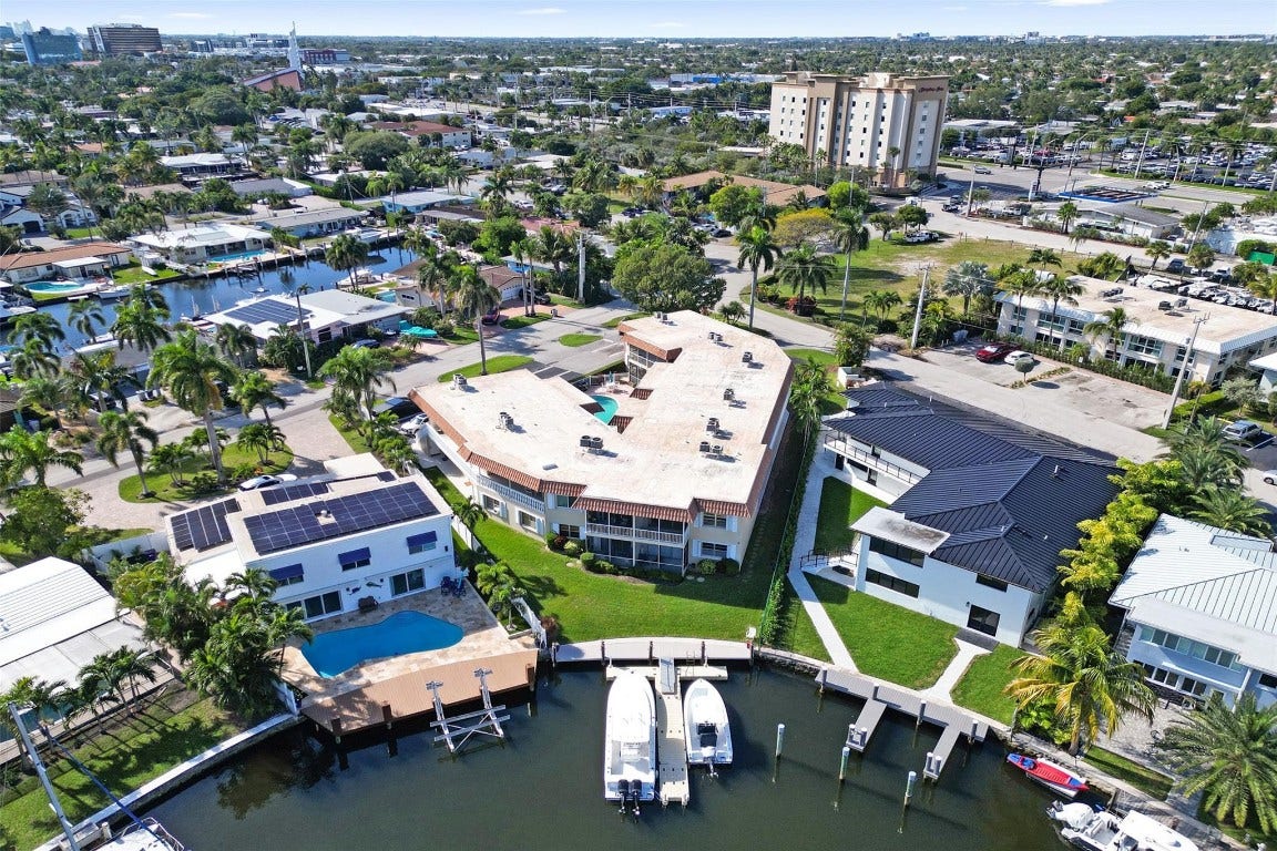 2201 SE 9th Street, #106, Pompano Beach, FL 33062 2201 SE 9th Street, #106, Pompano Beach, FL 33062