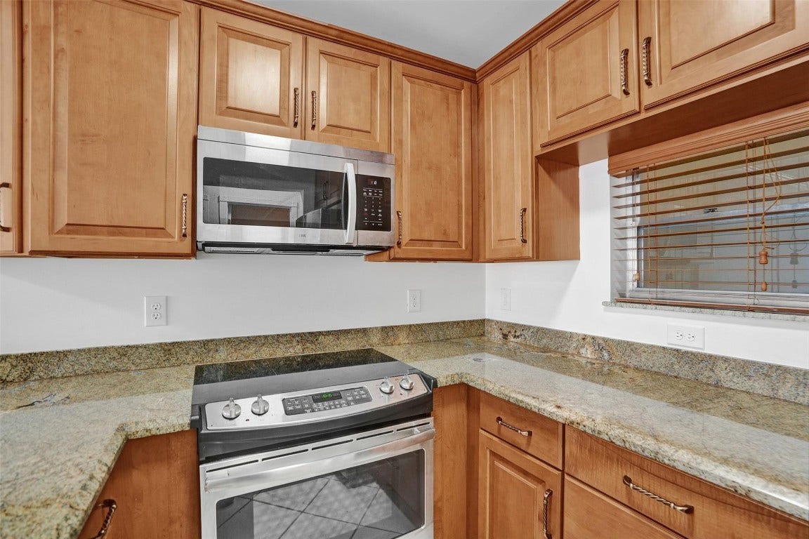 2201 SE 9th Street, #106, Pompano Beach, FL 33062 2201 SE 9th Street, #106, Pompano Beach, FL 33062