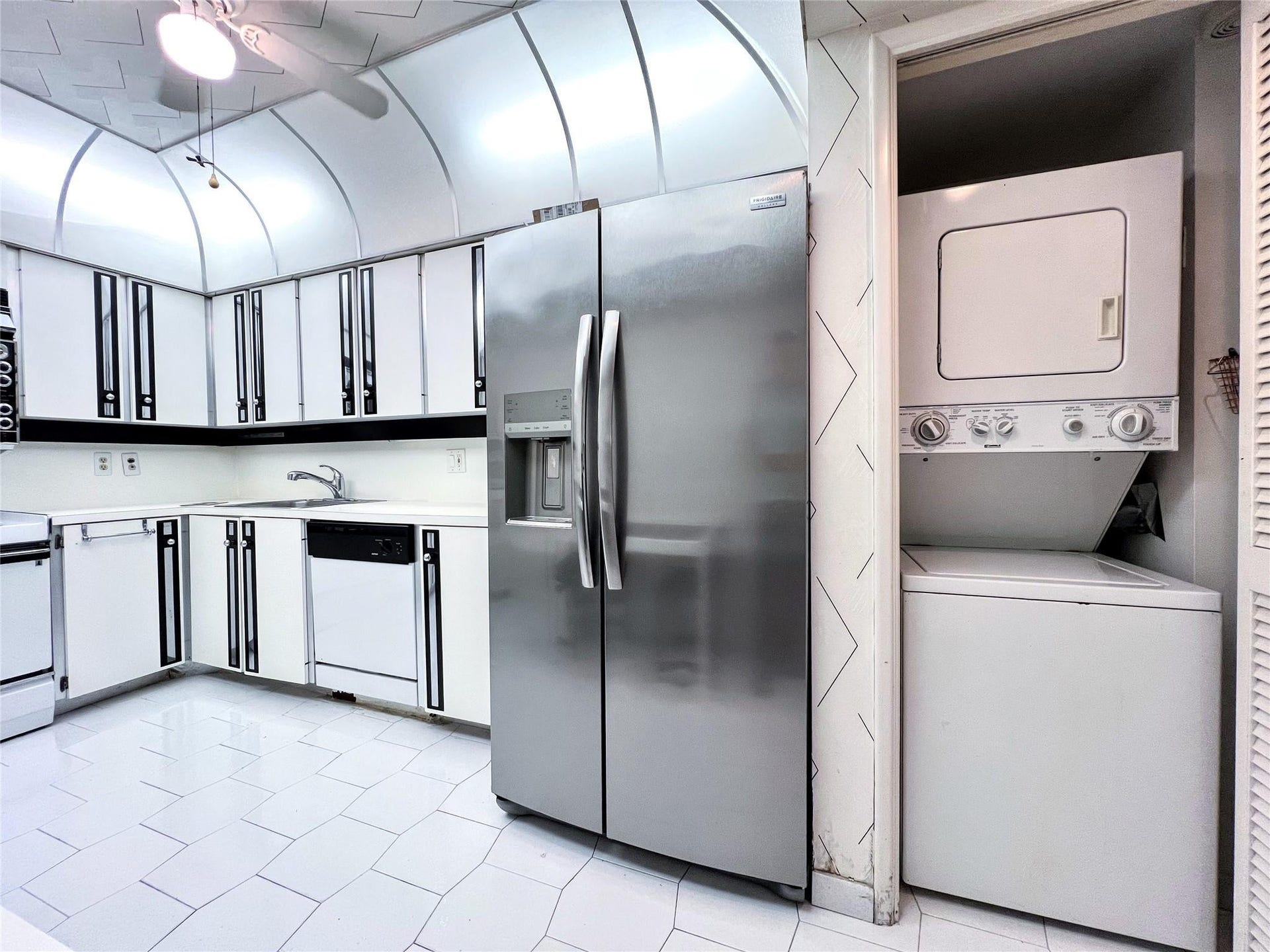Washer & Dryer