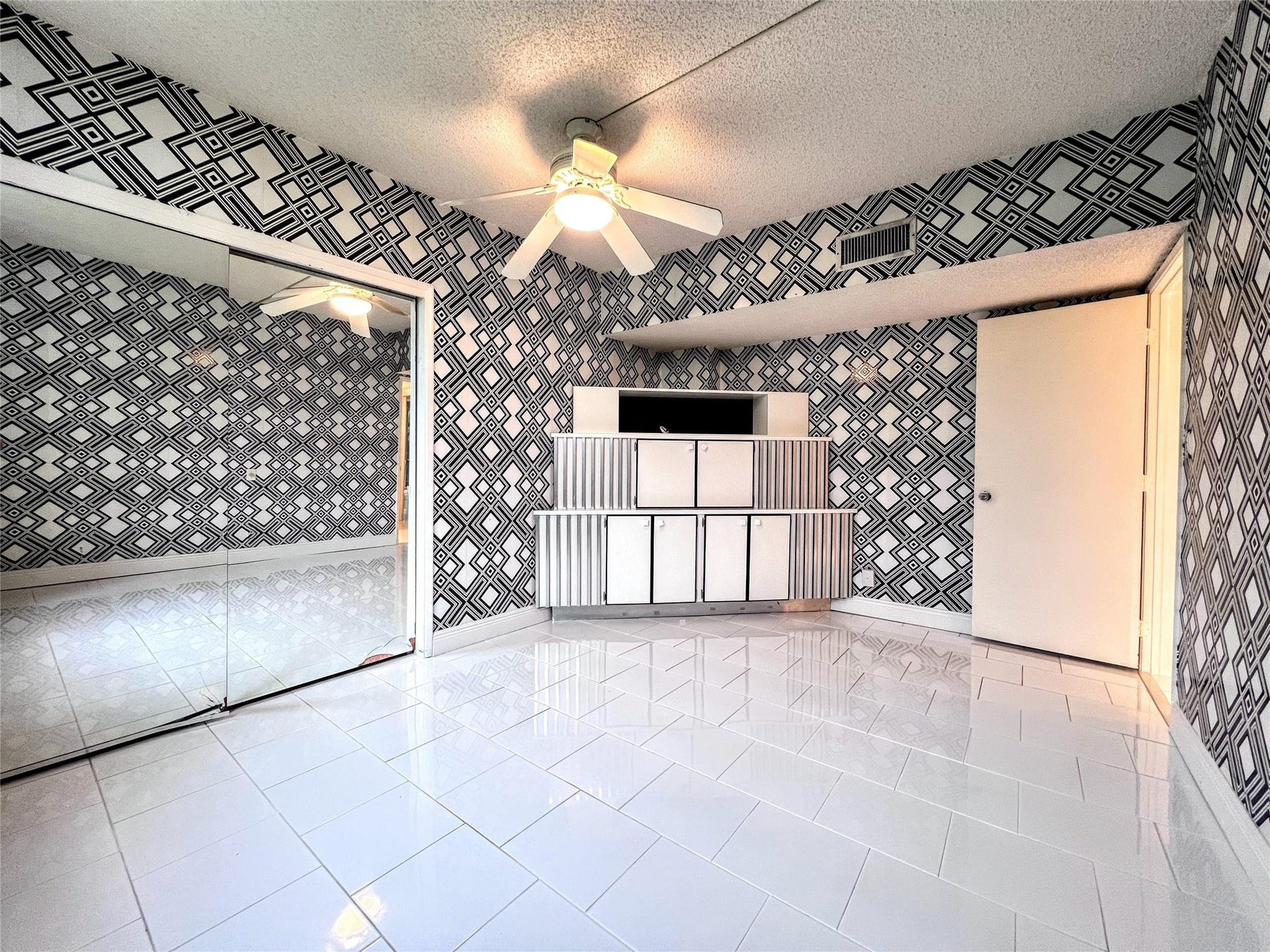 2nd Bedroom...