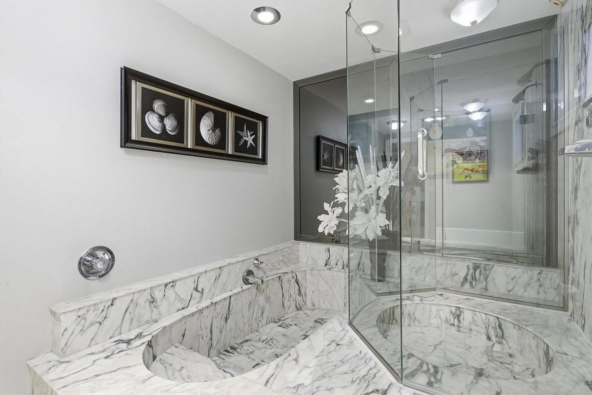 2903 N Palm Aire Drive, Pompano Beach, FL 33069 2903 N Palm Aire Drive, Pompano Beach, FL 33069