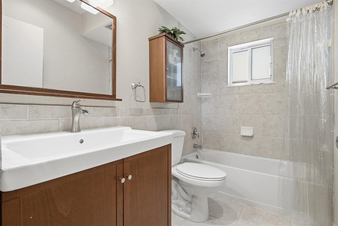 2903 N Palm Aire Drive, Pompano Beach, FL 33069 2903 N Palm Aire Drive, Pompano Beach, FL 33069