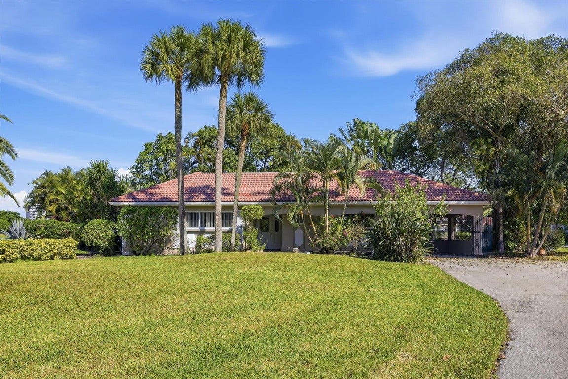 2903 N Palm Aire Drive, Pompano Beach, FL 33069 2903 N Palm Aire Drive, Pompano Beach, FL 33069