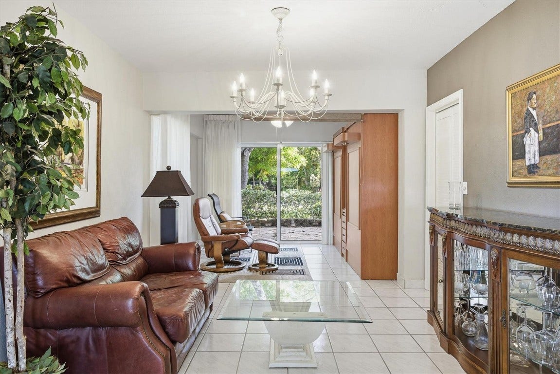2903 N Palm Aire Drive, Pompano Beach, FL 33069 2903 N Palm Aire Drive, Pompano Beach, FL 33069