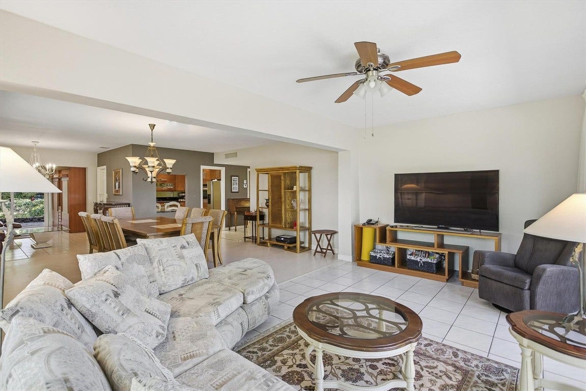 2903 N Palm Aire Drive, Pompano Beach, FL 33069 2903 N Palm Aire Drive, Pompano Beach, FL 33069