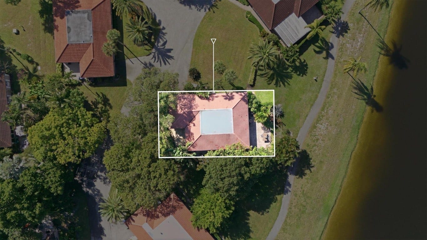 2903 N Palm Aire Drive, Pompano Beach, FL 33069 2903 N Palm Aire Drive, Pompano Beach, FL 33069