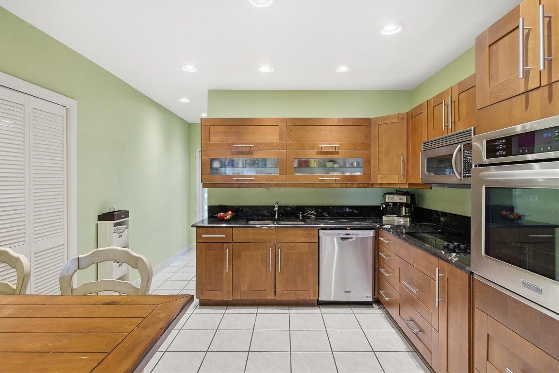 2903 N Palm Aire Drive, Pompano Beach, FL 33069 2903 N Palm Aire Drive, Pompano Beach, FL 33069