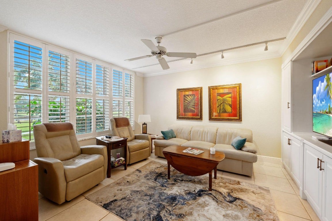 3970 Oaks Clubhouse Drive, #203, Pompano Beach, FL 33069 3970 Oaks Clubhouse Drive, #203, Pompano Beach, FL 33069