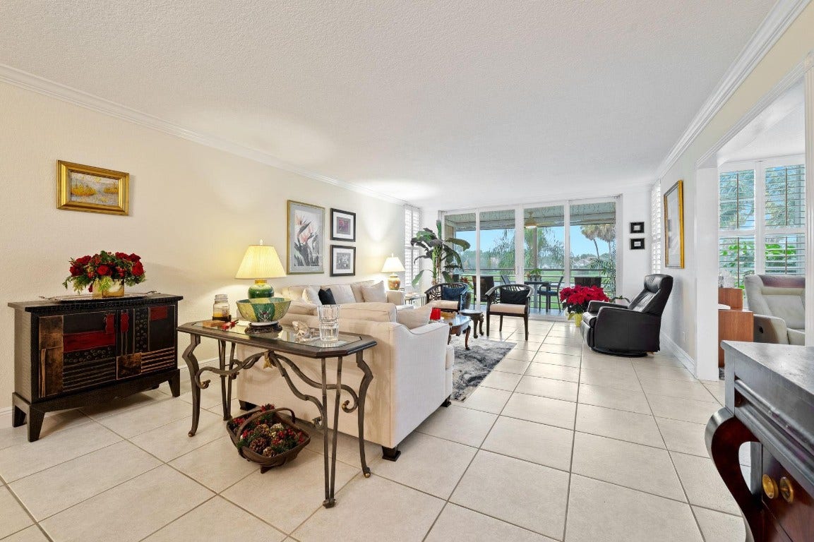 3970 Oaks Clubhouse Drive, #203, Pompano Beach, FL 33069 3970 Oaks Clubhouse Drive, #203, Pompano Beach, FL 33069