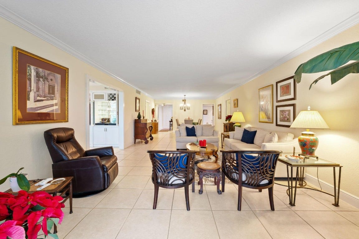 3970 Oaks Clubhouse Drive, #203, Pompano Beach, FL 33069 3970 Oaks Clubhouse Drive, #203, Pompano Beach, FL 33069