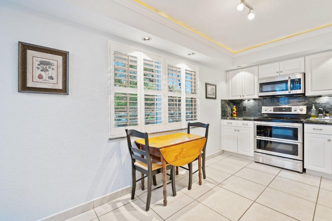 3970 Oaks Clubhouse Drive, #203, Pompano Beach, FL 33069 3970 Oaks Clubhouse Drive, #203, Pompano Beach, FL 33069