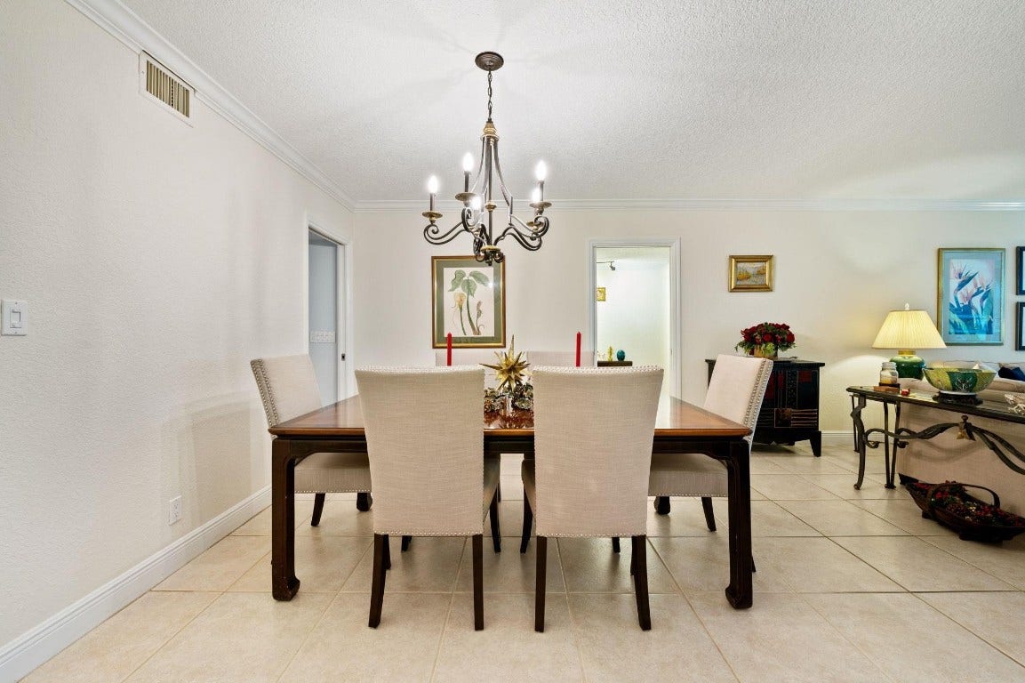 3970 Oaks Clubhouse Drive, #203, Pompano Beach, FL 33069 3970 Oaks Clubhouse Drive, #203, Pompano Beach, FL 33069